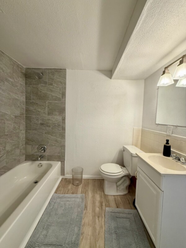 Building Photo - 2708 W 98th Dr