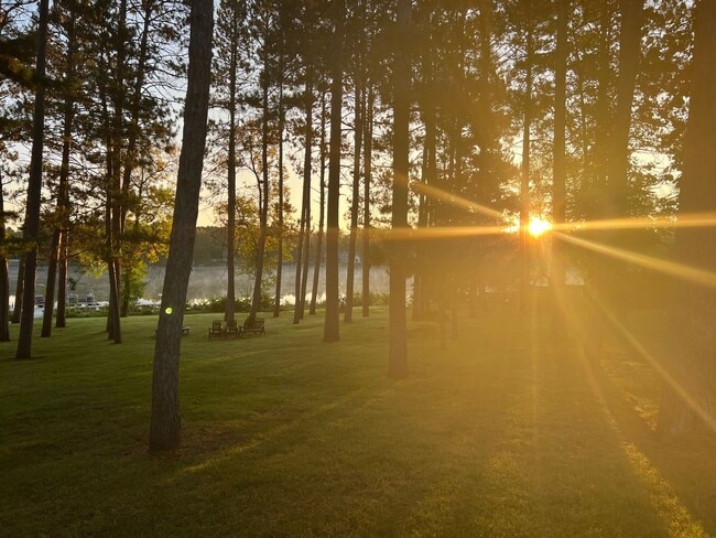 Building Photo - Gorgeous New Construction on the Fish Hook River
