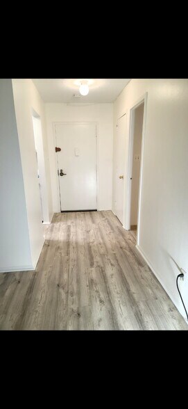 Building Photo - 501 Slaters Ln