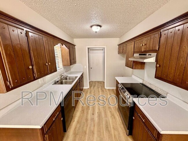 Building Photo - 1208 Beano Bend