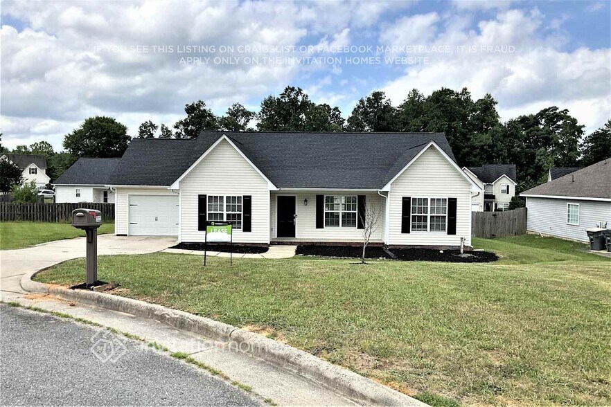 Primary Photo - 2932 Ireton Pl