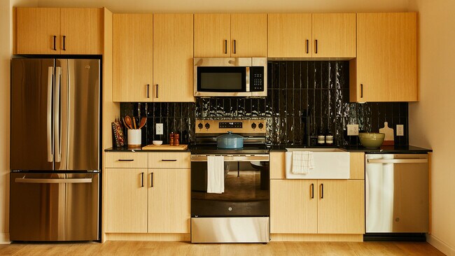 Modern kitchens with sleek finishes - Bakers Place