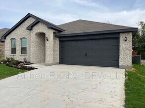 Building Photo - 5752 Brookville Dr