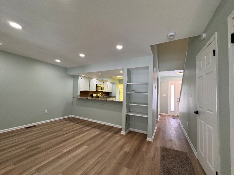 Building Photo - 106 Franklin Ct