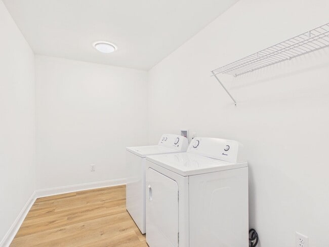 Building Photo - 1099 2nd St