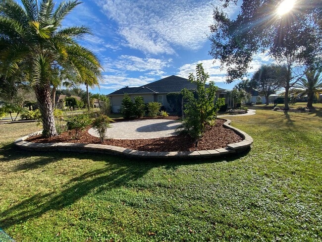 Building Photo - Spectacular and Luxurious Turnkey ANNUAL Lease in The Village of Bridgeport