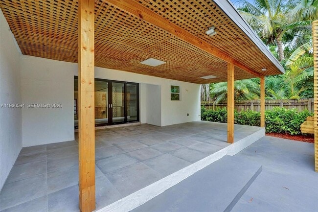 Building Photo - 1430 Michigan Ave