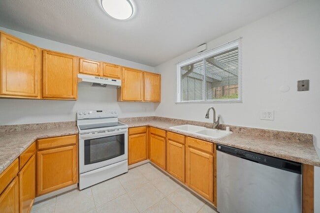 Building Photo - Coming Soon...San Diego 3 bed /2 bath Home w Garage, Enclosed Patios, Fireplace + Laundry Hookups