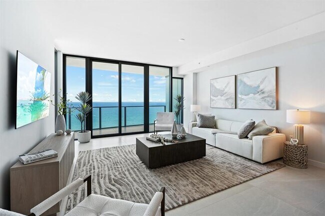 Building Photo - 1116 N Ocean Blvd