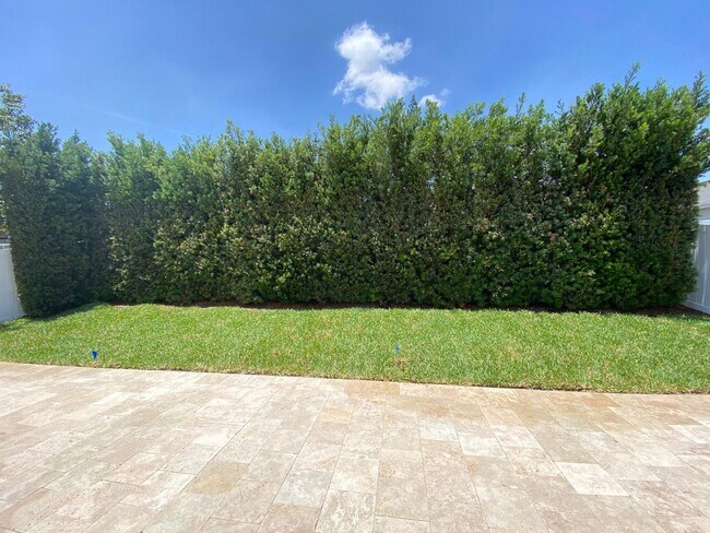 Building Photo - The perfect House for rent in Clermont!