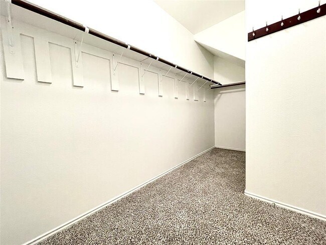 Building Photo - 1808 Paseo Verde Dr