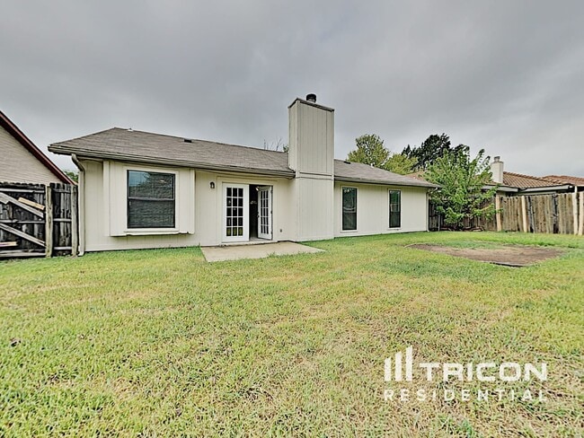 Building Photo - 227 Lemon Dr
