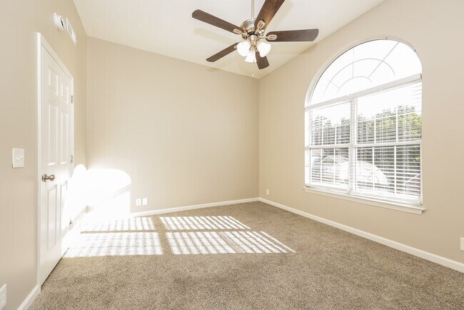 Building Photo - 2908 Split Oak Trail