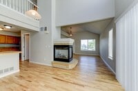 Building Photo - 3 bed 3 bath corner lot in Broomfield! New...