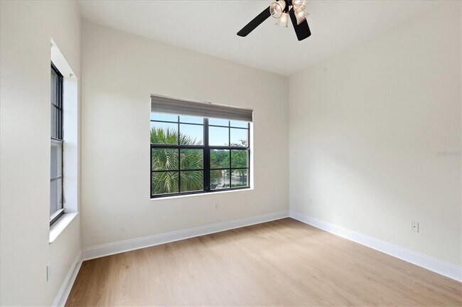 Building Photo - 7612 Lake Vista Ct