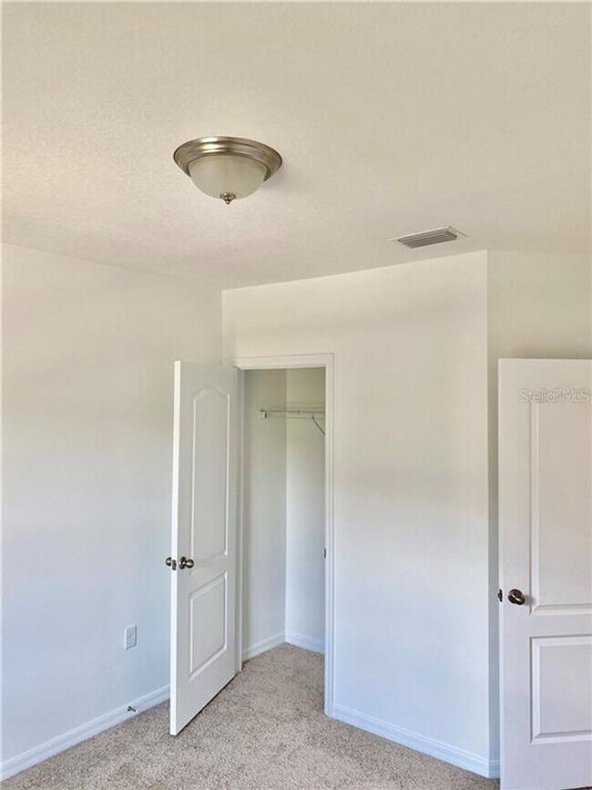 Building Photo - There’s No Place Like This 2-Story 3 BR, 2.5 BA Hidden River Townhome!
