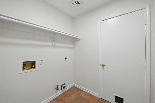 Building Photo - 2296 Grandview Dr