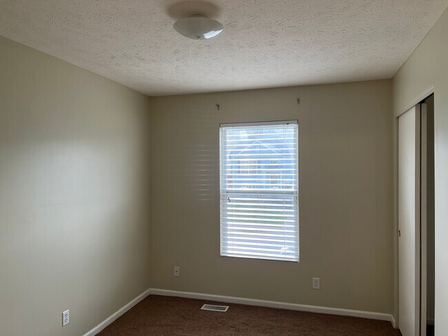 Building Photo - 6971 N 87th Ave