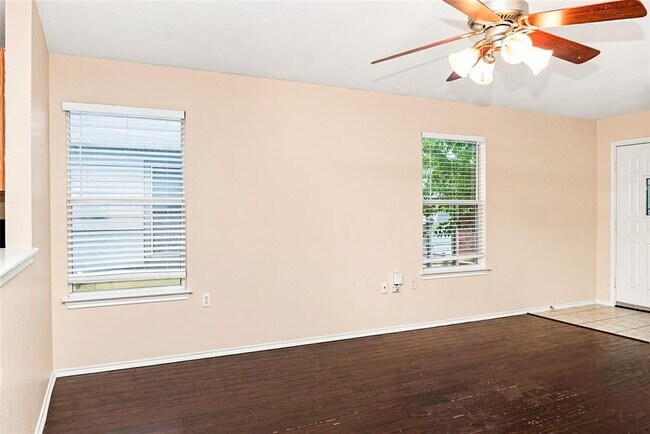Building Photo - 1420 Poppy Seed Ln