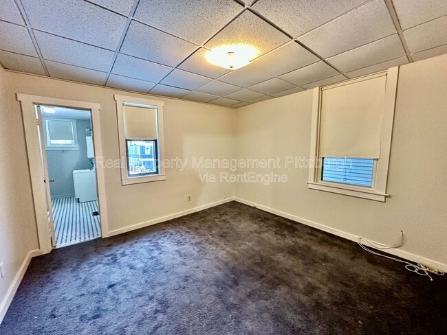 Building Photo - 126 Earl St