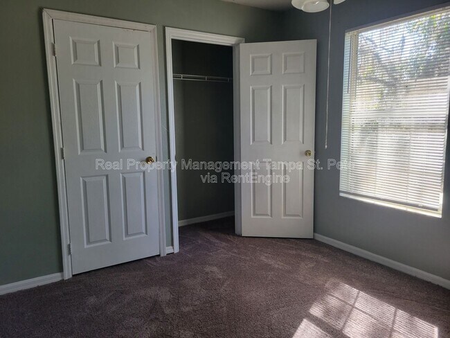 Building Photo - 1811 E 142nd Ave