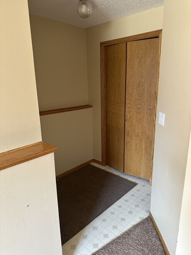 Building Photo - 3502 28th St SW