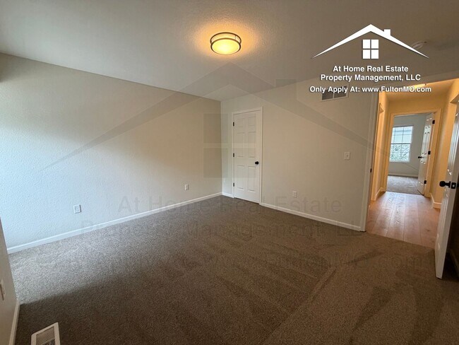 Building Photo - 1011 Greystone Ct