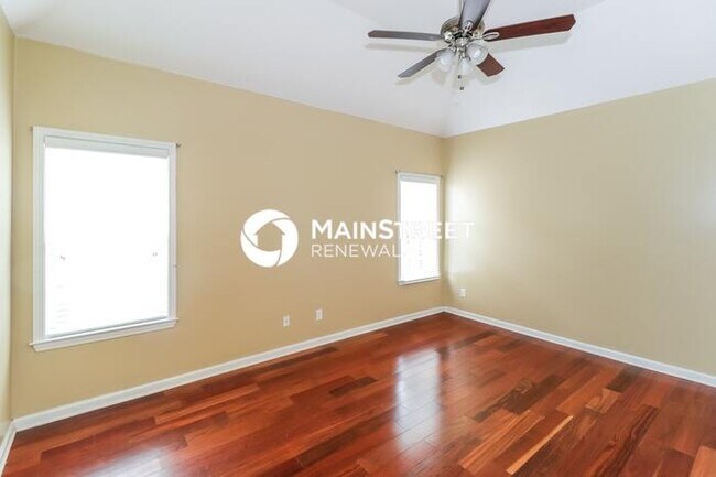Building Photo - 3 Bedroom Pet-Friendly Home in Cordova, TN with Main Street Renewal