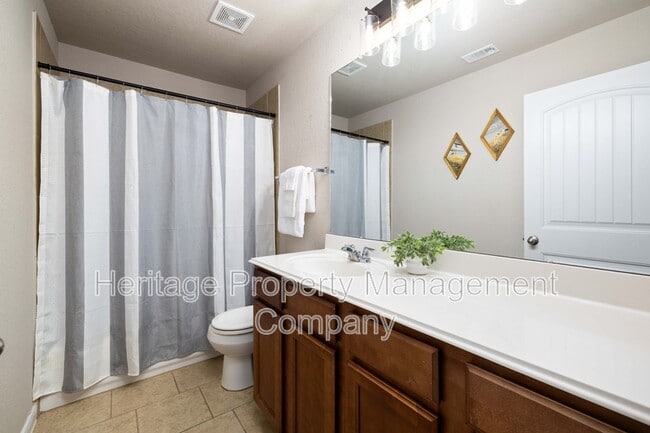 Building Photo - 10238 Midsummer Meadow