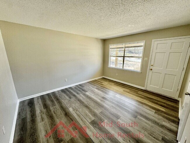 Building Photo - 4166 Hobson Rd