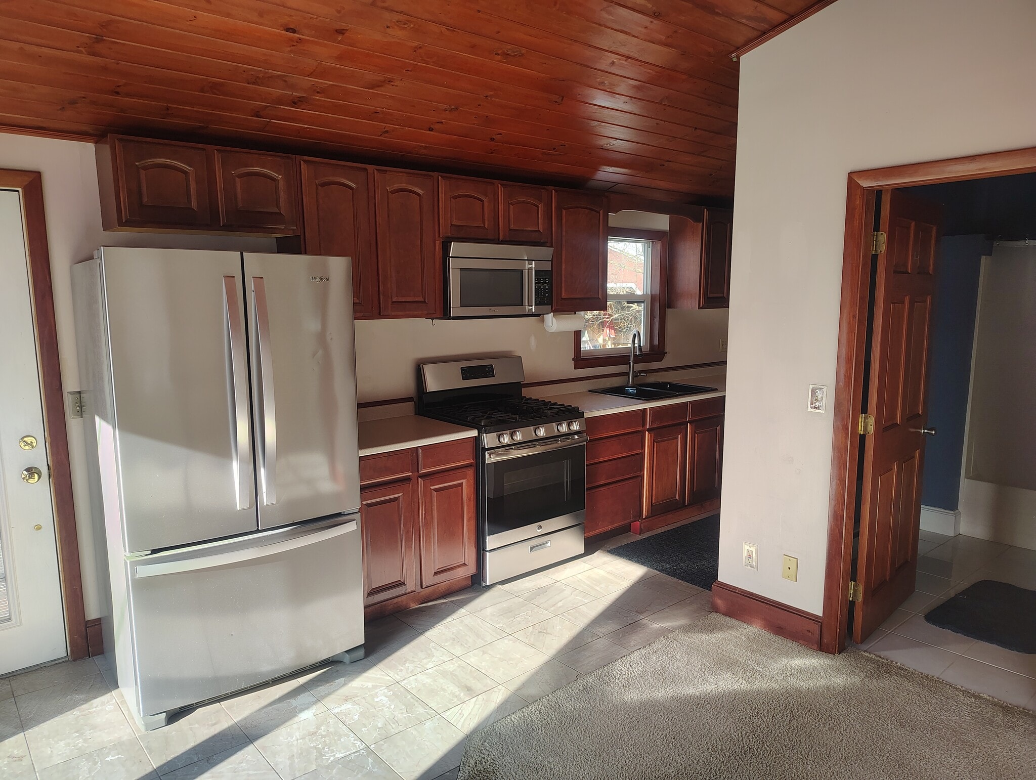 Kitchen - 18 Buckwood Rd