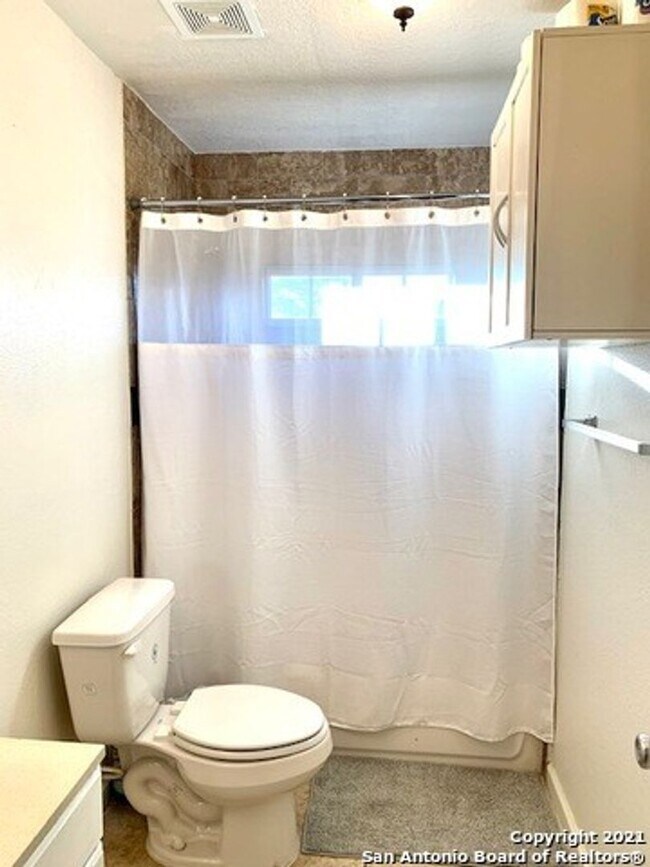 Building Photo - 1511 W Ashby Pl