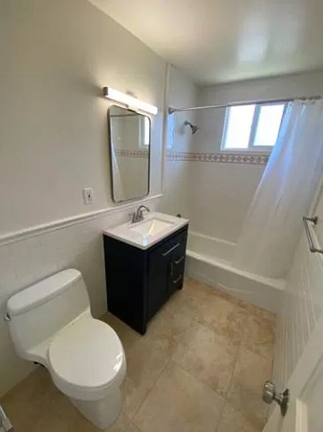 Building Photo - Newly Remodeled 1 Bedroom 1 Bathroom