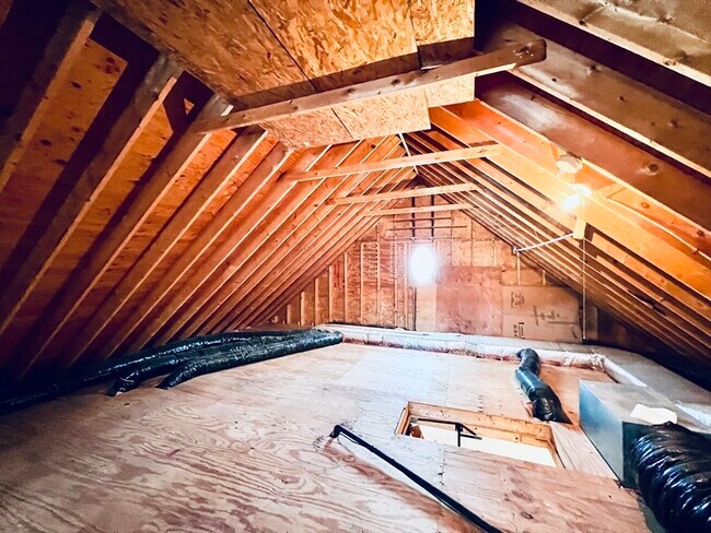 Building Photo - 118 Wyoming Ave