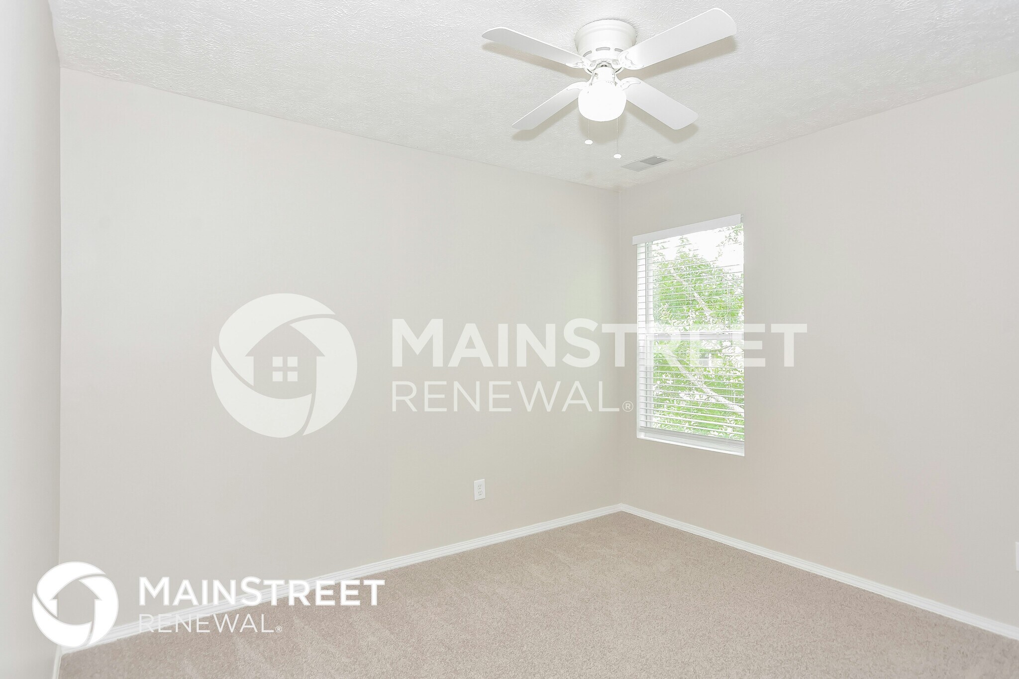 Building Photo - 2763 Sutherland Dr