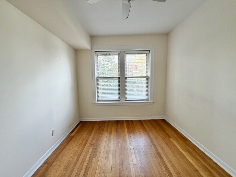 Building Photo - 2659 N Saint Louis Ave