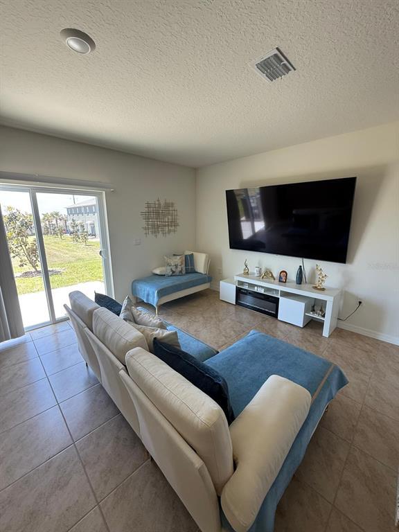 Building Photo - 1419 Plank Pl