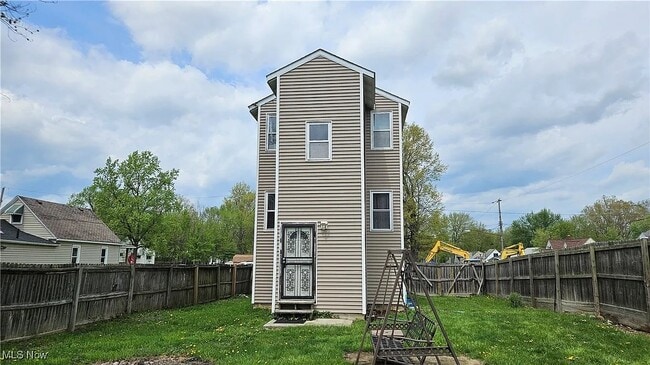 Primary Photo - 924 Grace St