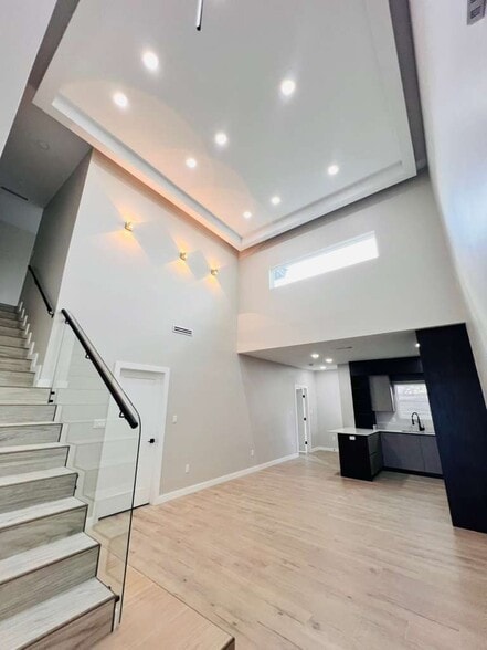 Building Photo - 2218 Corales St