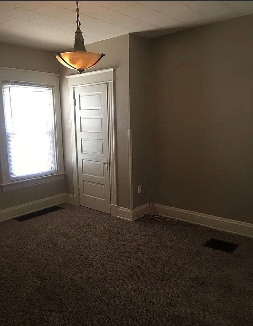 Building Photo - 5251 Warren Ave