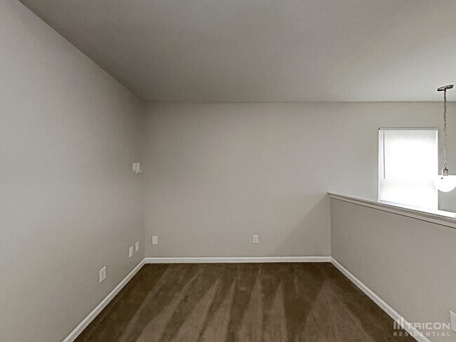 Building Photo - 5633 Idlewild Rd N