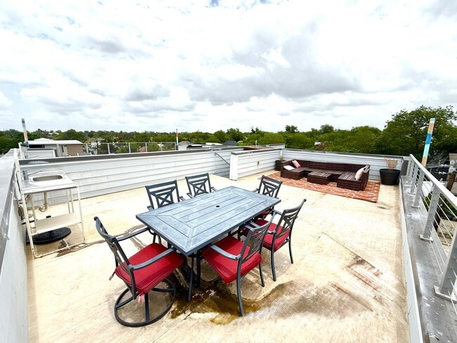 Building Photo - AVAILABLE NOW! Jaw Dropping 3 Story 3 Bedr...