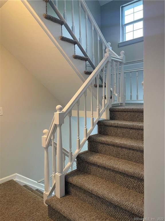 Building Photo - 16 Hawley Glen