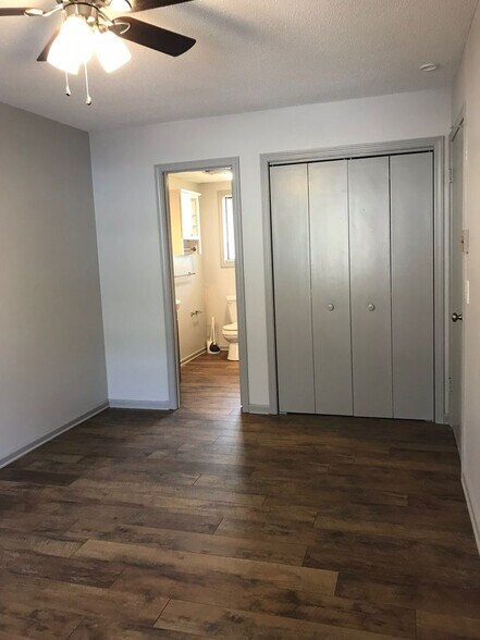 Interior Photo - Cedar Lane Cottages
