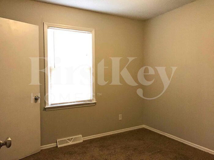 Building Photo - 7714 E 90th Terrace