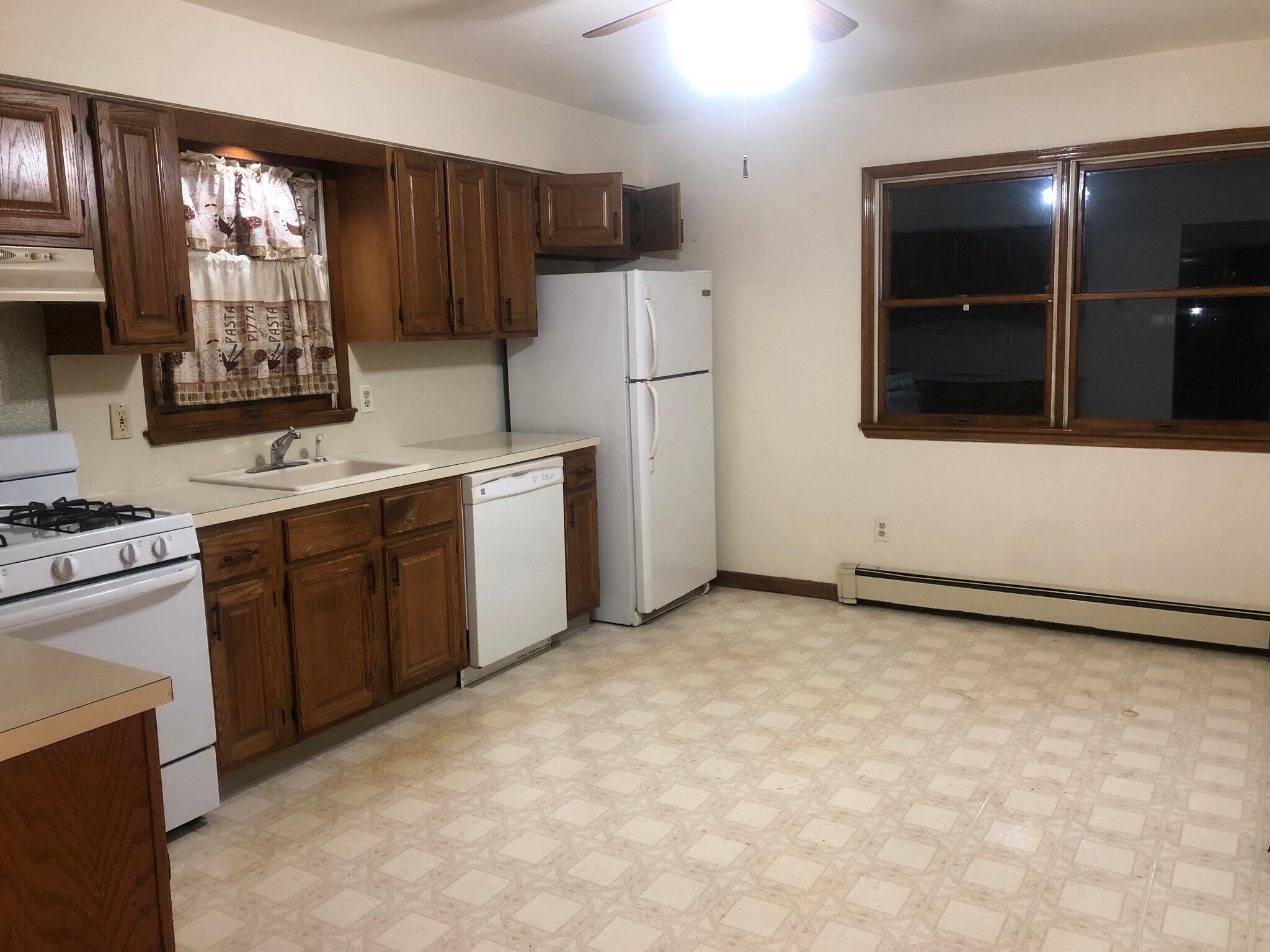 Building Photo - 114 Lawton St