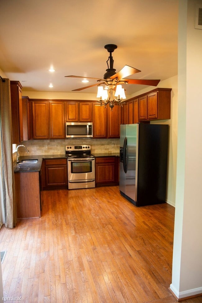 Building Photo - 3 br, 3.5 bath  - 29502 Juneau Ln