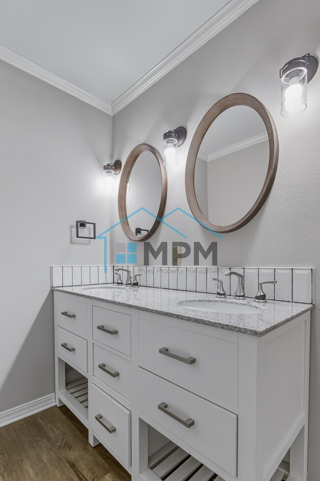 Building Photo - 212 LA-144