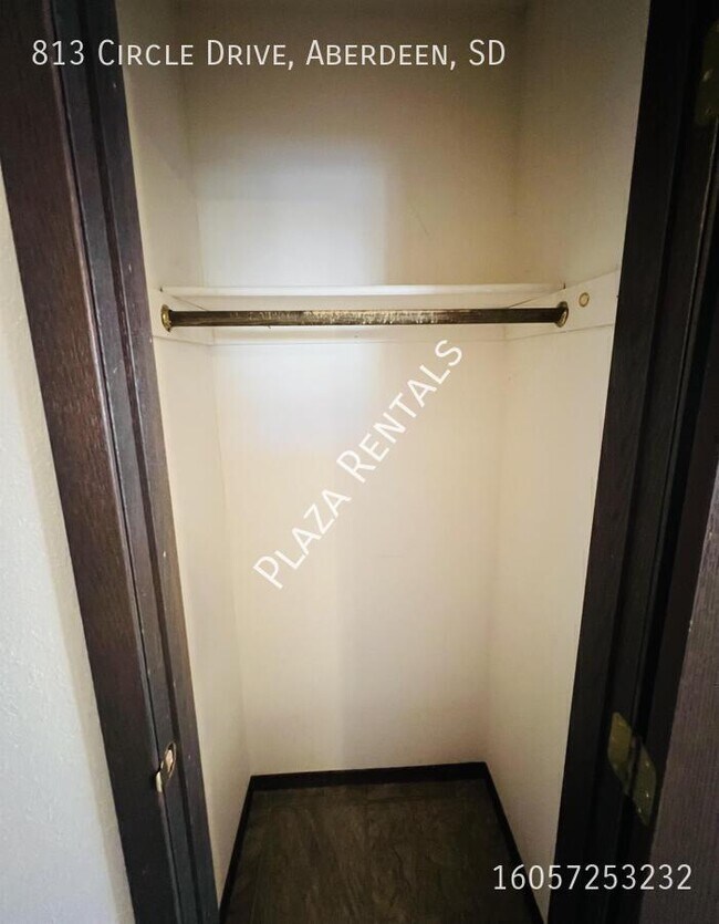 Building Photo - 508 N Kline St