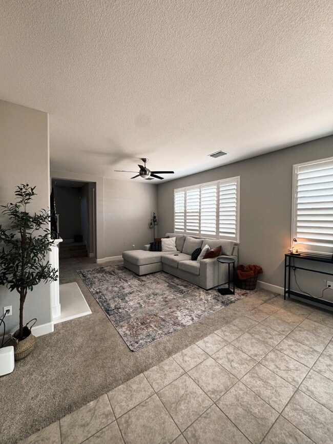 Building Photo - 2072 Parsons Dr